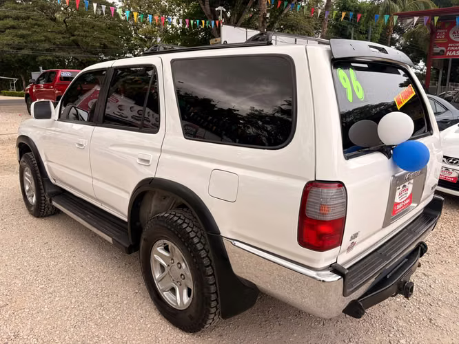 TOYOTA 4RUNNER SR5-1996-AUTOMATICO-4X4-6.275.000 - Imagen 3