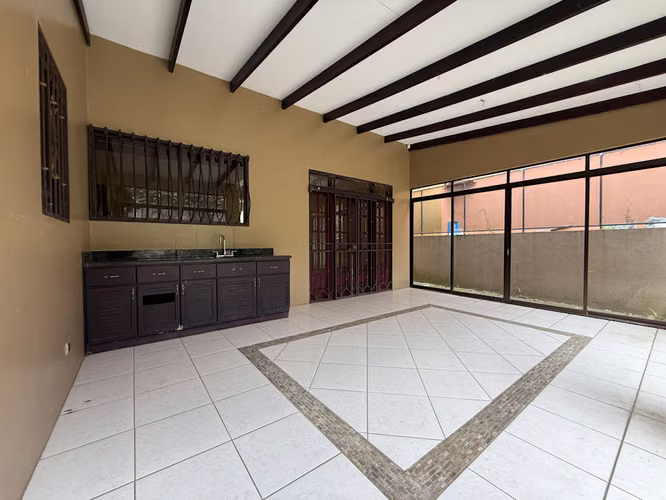 Venta de casa en Exclusivo Condominio - Remate Bancario! - Imagen 17