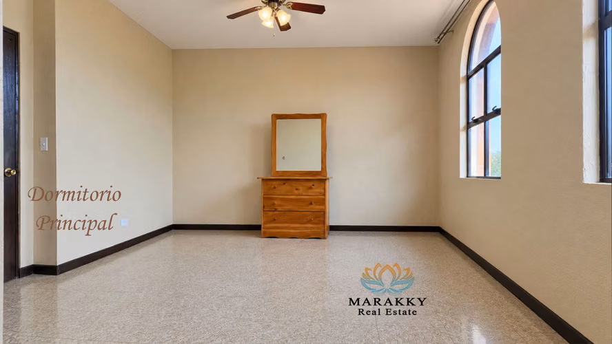 Apartamento en Alquiler, Escazú Centro, Parqueo techado, Céntrico y Seguro - Imagen 7