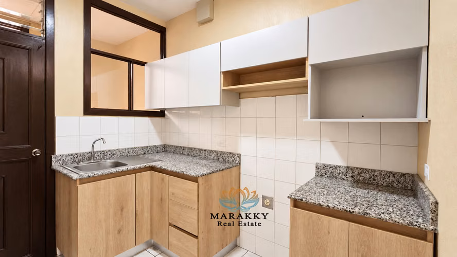 Apartamento en Alquiler, Escazú Centro, Parqueo techado, Céntrico y Seguro - Imagen 4