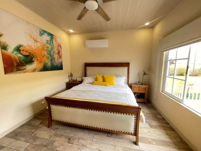 VENTA HERMOSA QUINTA EN TURRUCARES DE ALAJUELA COSTA RICA