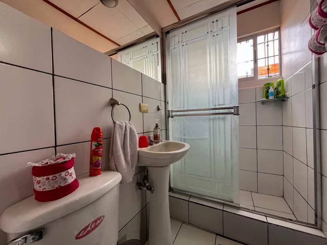 Venta de casa cerca del Humboldt y con Jardín - Imagen 10