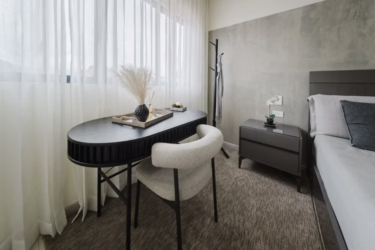 Elegante condominio de 2 dormitorios en comunidad segura en Tibás - Imagen 13