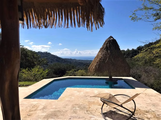 ¡EL REFUGIO PERFECTO EN LA ZONA AZUL! Finca Privada con Vista al Mar en Javilla de Nandayure