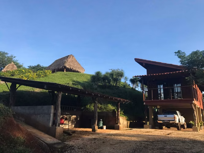 ¡EL REFUGIO PERFECTO EN LA ZONA AZUL! Finca Privada con Vista al Mar en Javilla de Nandayure