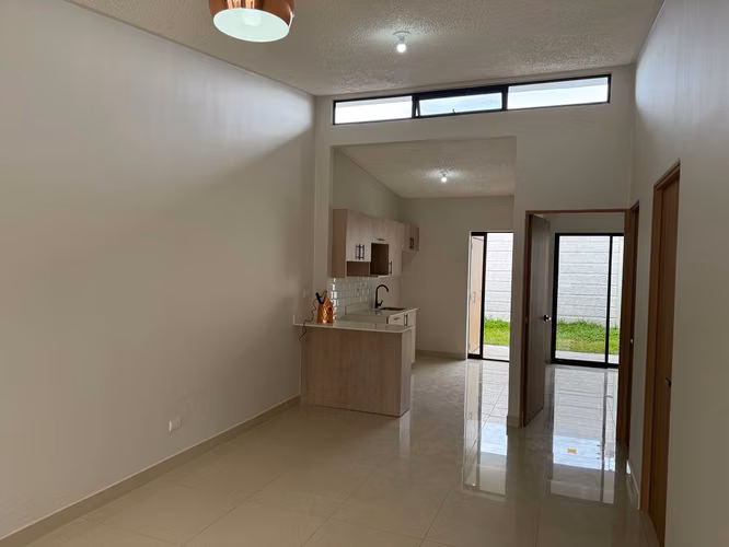 ALQUILER CASA MORAVIA CONDOMINIO - Imagen 8