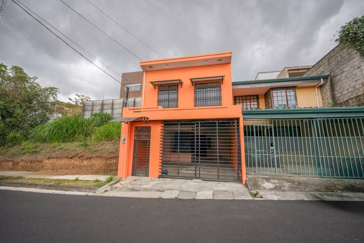 Casa de 3 habitaciones en Lomas de Ayarco Sur