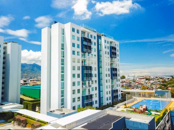Penthouse en Piso 13 – 2 Habs, Vistas Increíbles y Excelente Luz Natural -9