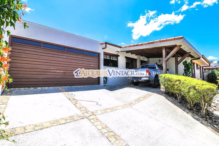 CASA DE UN NIVEL CON 600 M2 LOTE EN TREJOS MONTEALEGRE ESCAZU - Imagen 19