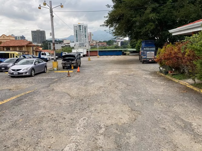 REBAJADO Lote para desarrollo 9.633 m² Uruca, al lado San Jose Palacio - Imagen 3