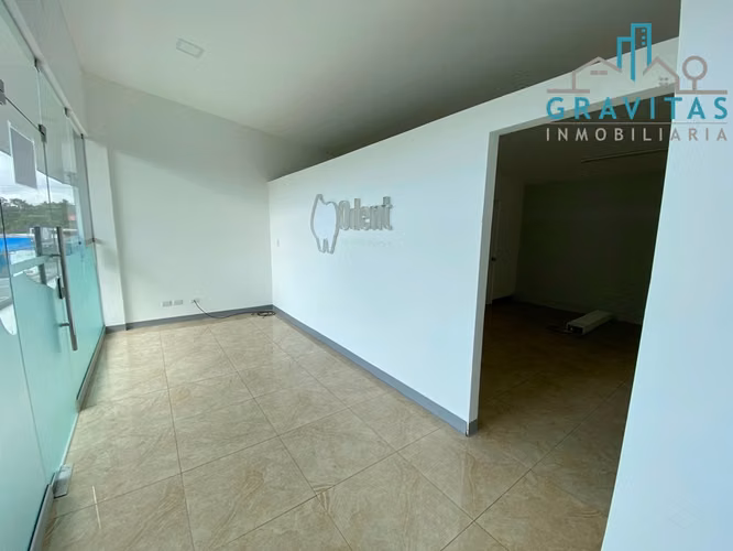 Locales Comercial en Plaza Calle Vieja, Tres Ríos, 50 m2 ID 855 - Imagen 5
