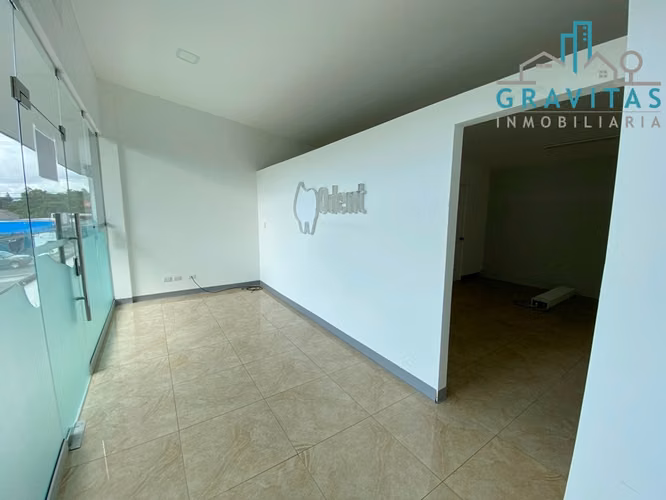 Locales Comercial en Plaza Calle Vieja, Tres Ríos, 50 m2 ID 855 - Imagen 10