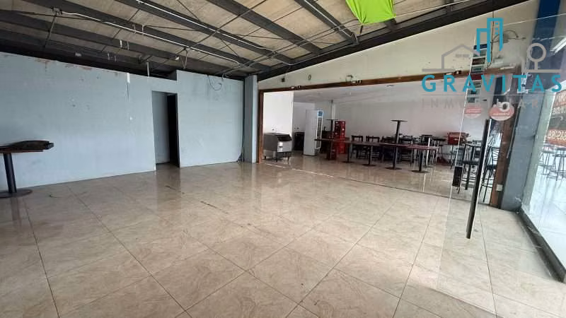 Locales Comercial en Plaza Calle Vieja, Tres Ríos, 50 m2 ID 855 - Imagen 2