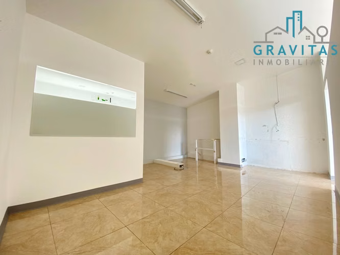 Locales Comercial en Plaza Calle Vieja, Tres Ríos, 50 m2 ID 855