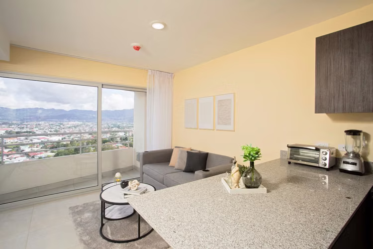 Alquiler apartamento en Torres Los Yoses