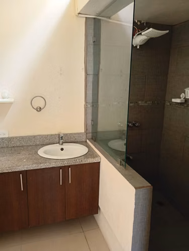 142632 / Alquiler / Los Yoses / 4 habitaciones / Jardín / Garaje - Imagen 10