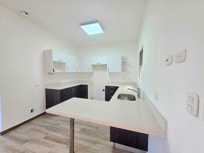 ALQUILER DE TOWNOUSE EN CONDOMINIO EN BRASIL DE MORA - Imagen 4
