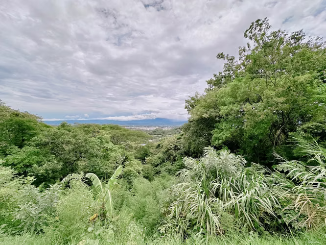 OPORTUNIDAD DE COMPRA DE LOTE + CASA EN PIEDADES DE SANTA ANA - Imagen 15