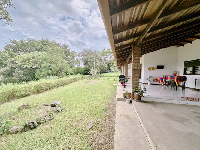 OPORTUNIDAD DE COMPRA DE LOTE + CASA EN PIEDADES DE SANTA ANA - Imagen 4