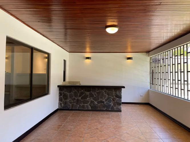 Finca a 15min del aeropuerto con piscina, caballerizas y jardines  - Imagen 10