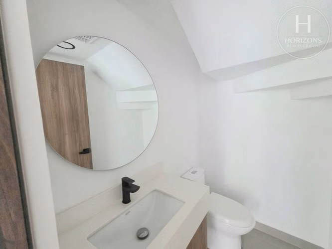 Se Alquila Casa de 3 Niveles en Condominio NAIA Guachipelín 3 Habitaciones NJA1453JB-A - Imagen 7