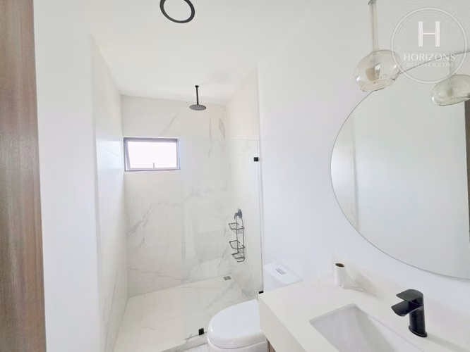 Se Alquila Casa de 3 Niveles en Condominio NAIA Guachipelín 3 Habitaciones NJA1453JB-A - Imagen 15