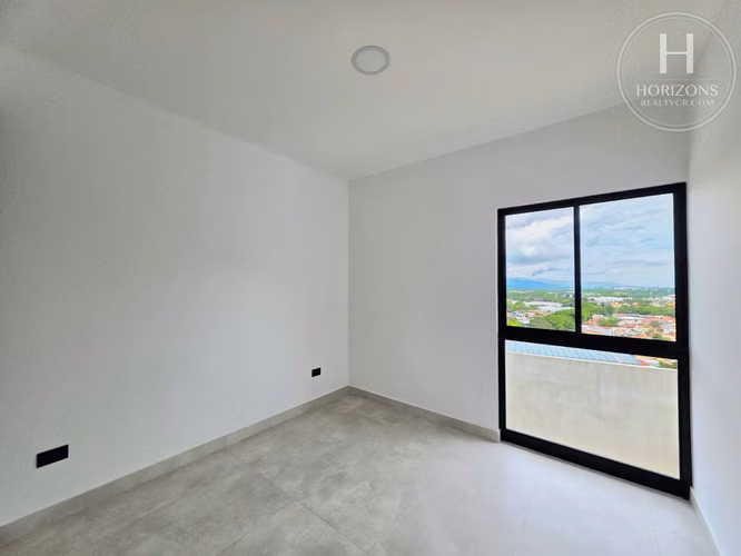 Se Alquila Casa de 3 Niveles en Condominio NAIA Guachipelín 3 Habitaciones NJA1453JB-A - Imagen 13