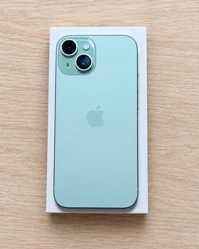 iPhone 15 128GB Verde | Excelente estado | 165.000  - Imagen 4
