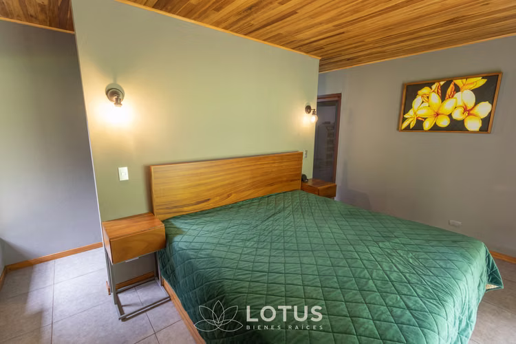 Casa en Venta en Santa María de Dota — Una Planta, Cód. AJ048