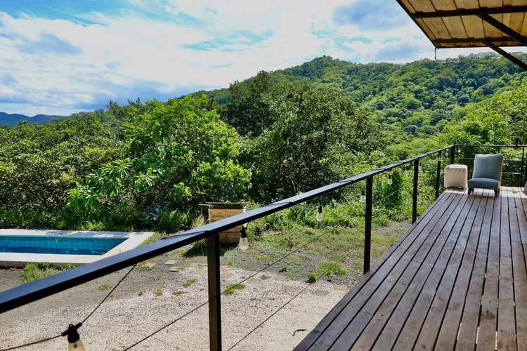 Casa con Piscina y Vistas Panorámicas Cerca de Tamarindo y Playa Grande - Imagen 16