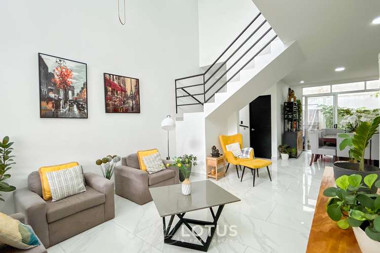 Casa en Venta en Condominio Distrito San Juan, Tres Ríos — 5 hab., como nueva, Cód. AJ075 - Imagen 2