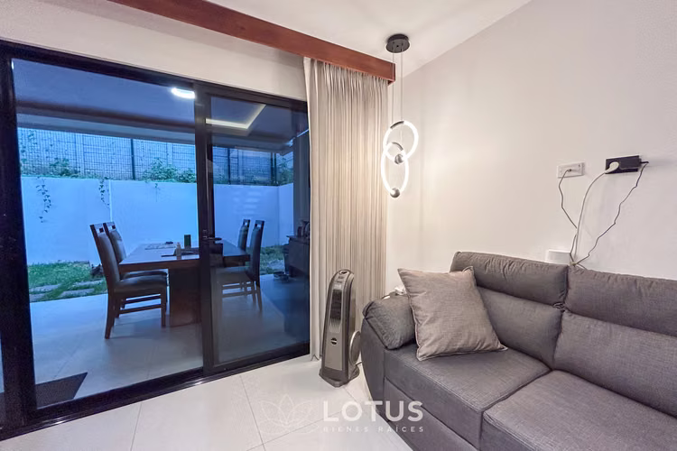 Casa en Venta en Condominio Avenida del Este, Curridabat — 5 hab., Cód. AJ076 - Imagen 9