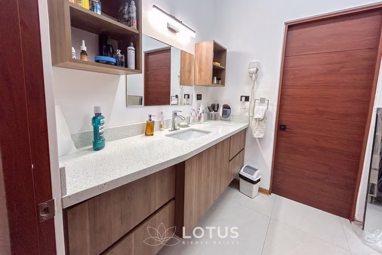 Casa en Venta en Condominio Avenida del Este, Curridabat — 5 hab., Cód. AJ076 - Imagen 20
