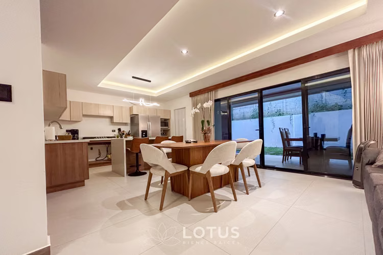 Casa en Venta en Condominio Avenida del Este, Curridabat — 5 hab., Cód. AJ076 - Imagen 4