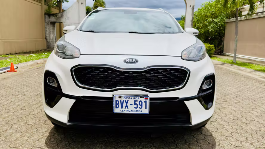 Kia Sportage Automatico 4X4 Año 2022 VERSION NACIONAL IMPECABLE!! - Imagen 8