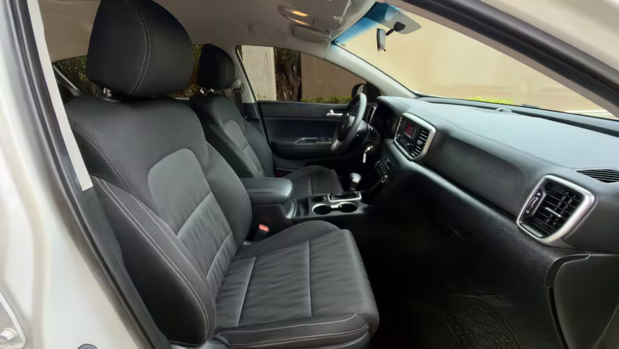 Kia Sportage Automatico 4X4 Año 2022 VERSION NACIONAL IMPECABLE!! - Imagen 18
