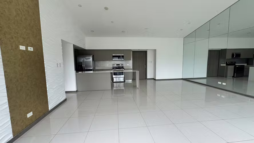 PENTHOUSE EN ALQUILER CON LÍNEA BLANCA Y 3 PARQUEOS
