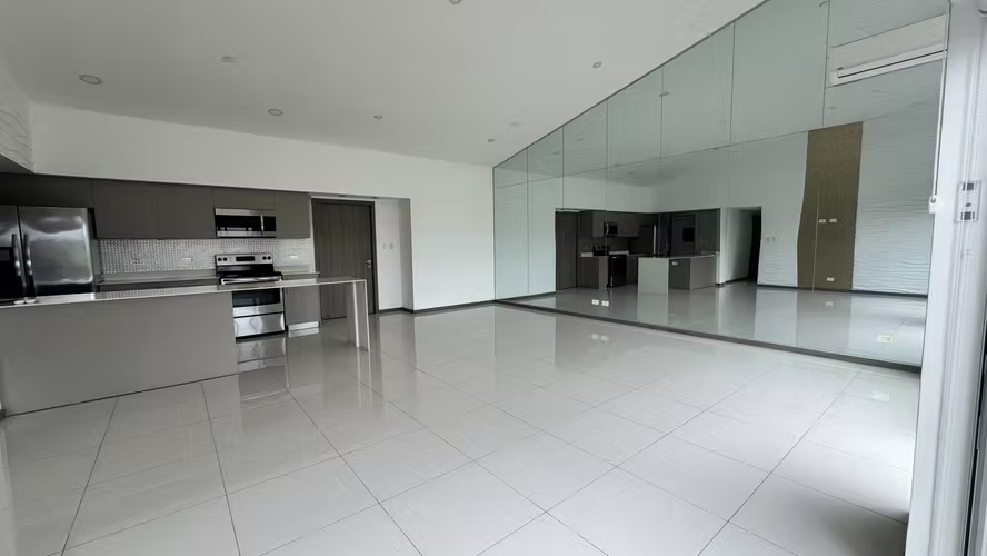 PENTHOUSE EN ALQUILER CON LÍNEA BLANCA Y 3 PARQUEOS