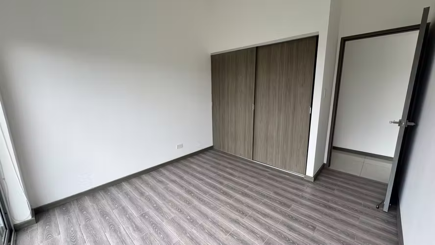 PENTHOUSE EN ALQUILER CON LÍNEA BLANCA Y 3 PARQUEOS