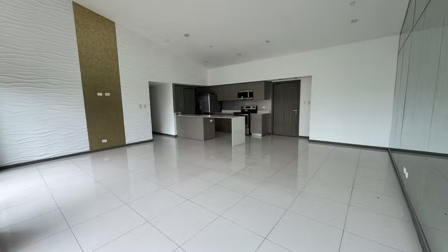 PENTHOUSE EN ALQUILER CON LÍNEA BLANCA Y 3 PARQUEOS