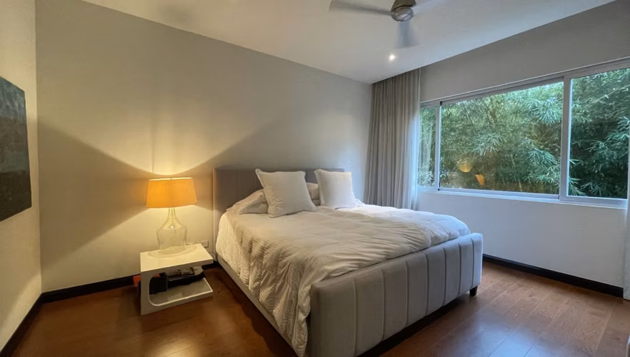 Apartamento Ejecutivo cerca del World Gym en Escazu - 2 habitaciones, 2.5 banos - 145 m2