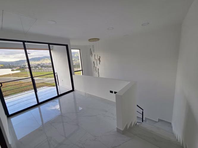 Casa en exclusivo Condominio en Tres Ríos/4 habitaciones  - Imagen 7