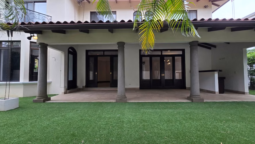 Residencia Colonial de Lujo en Valle del Sol (Santa Ana) - 4 Habitaciones / 3.5 Banos - 450 m2 - Imagen 7