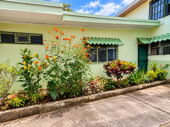 Casa en Venta Barrio Córdoba, Zapote | 300 m² Terreno | 6 Habitaciones | Potencial de Ampliación