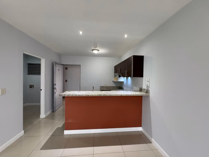 Apartamento de alquiler en la Sabana 