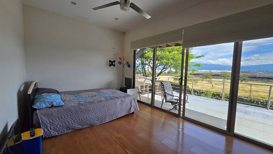 Residencia Exclusiva en Alquiler – Piedades, Santa Ana - Imagen 16