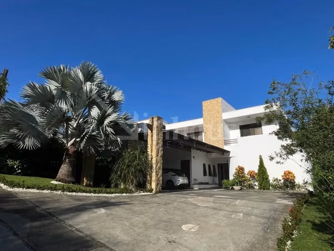 Venta de amplia casa en condominio en La Guacima  - Imagen 4