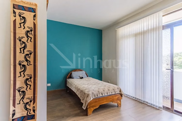 Venta de amplia casa en condominio en La Guacima  - Imagen 17