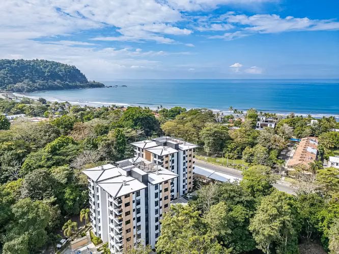 Torres del Mar 1302 New Jacó Condo: 2 Bed, Steps to Beach, Modern Design