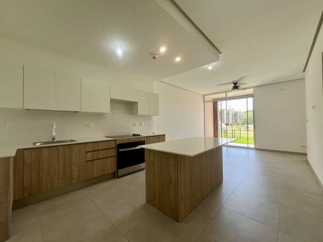 Apartamento NUEVO en Santa Ana | 32 m² de Jardín Privado + 2 Parqueos